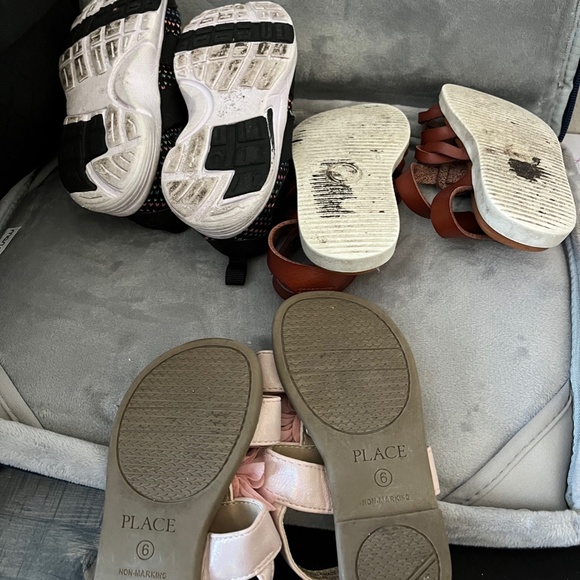 Bundle of Girl Toddler Shoes -3 pair - Picture 6 of 7